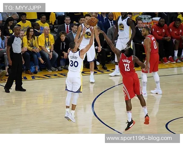 张佳玮:火箭四塔赢了骑士双塔申京4号位体格干着组织后卫的活 张佳玮:火箭四塔赢了骑士双塔申京4号位体格干着组织后卫的活